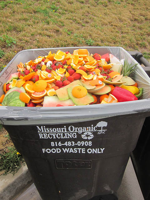 01 Hy-vee_trash can